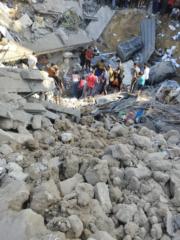 قصف مبنى كنيسة القدّيس برفيريوس في غزة