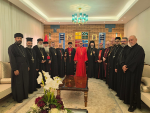 وفد من مجلس رؤساء الطوائف المسيحيّة في العراق يزور البطريرك نونا