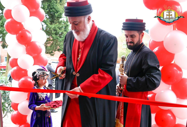 قداسة البطريرك مار آوا الثالث يترأس مراسم الافتتاح الرسمي وتكريس مذبح كنيسة مار بنيامين شمعون الجديدة في زايست، هولندا