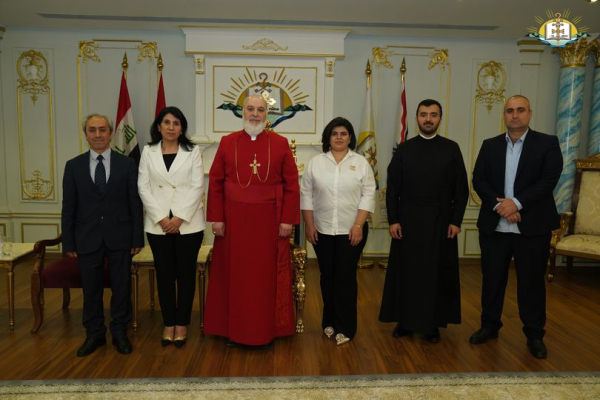 البطريرك مار آوا الثالث يستقبل رئيس مركز نينوى لحقوق الاقليات