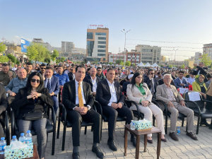 فرع دهوك لحزب بيت نهرين الديمقراطي يشارك احتفالية يوم تأسيس محافظة دهوك
